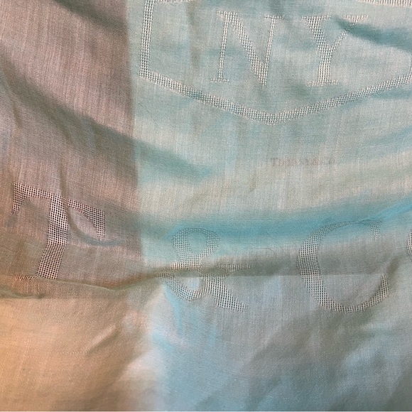 Tiffany & Co. Light Blue scarf or wrap with Label - Picture 4 of 4